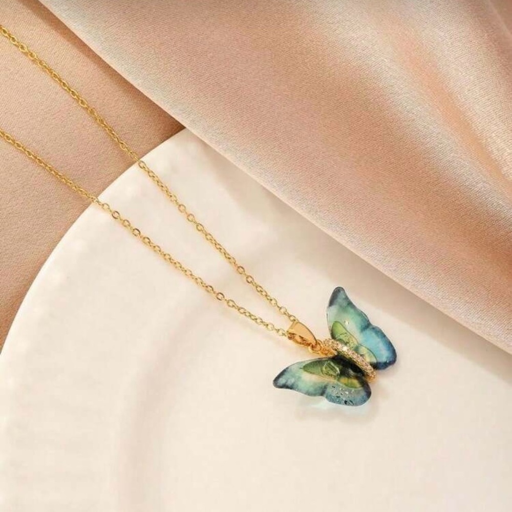 ⚠️Clearance Elegant Gold Blue And Green Butterfly Pendant Necklace